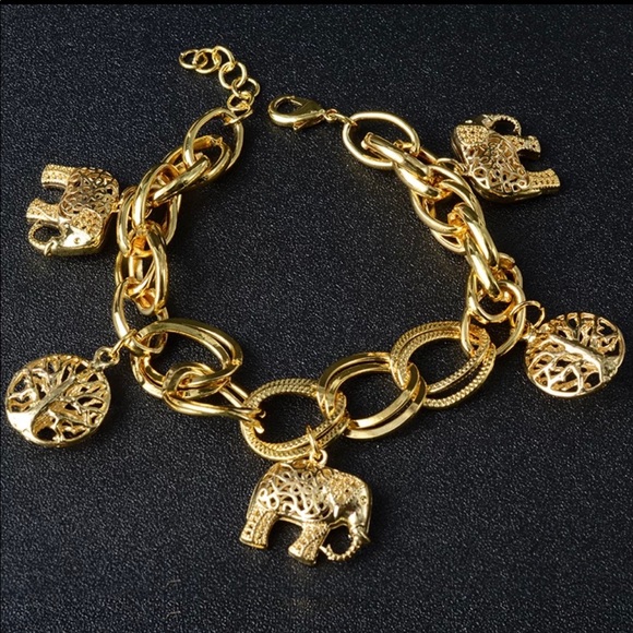SOLD ON Ⓜ️ Stylish elephant charm bracelet - Picture 1 of 5